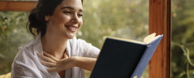 diferenças e semelhanças entre conto, romance e novela