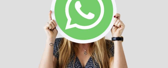 Canal de transmissão do WhatsApp para vender livros.
